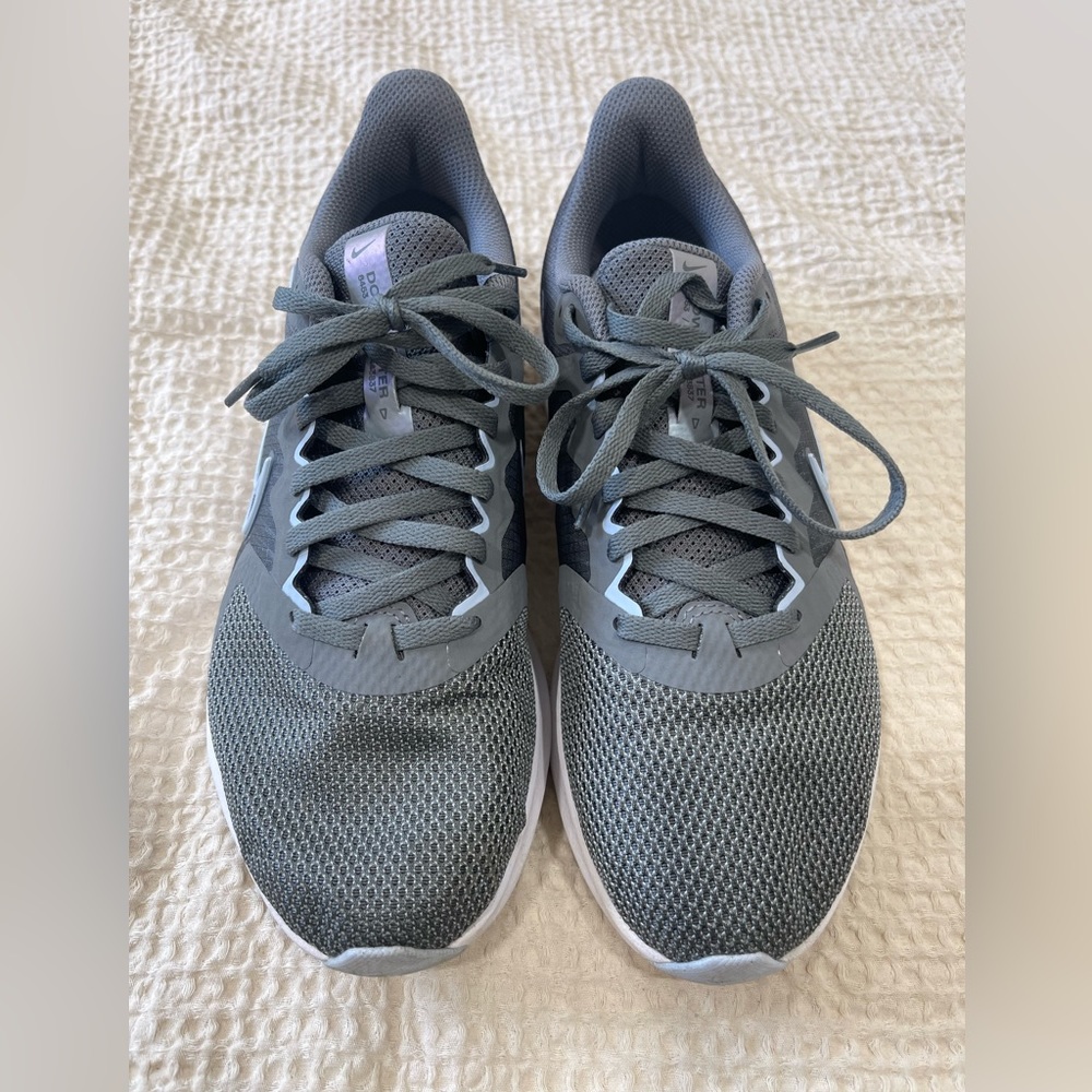 Nike down shifter womens sneakers